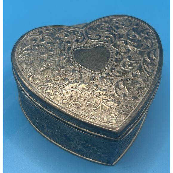 Vtg Silvertone Heart Trinket Jewelry Box Scrollwork Leaves Design Romance Love - Picture 1 of 8